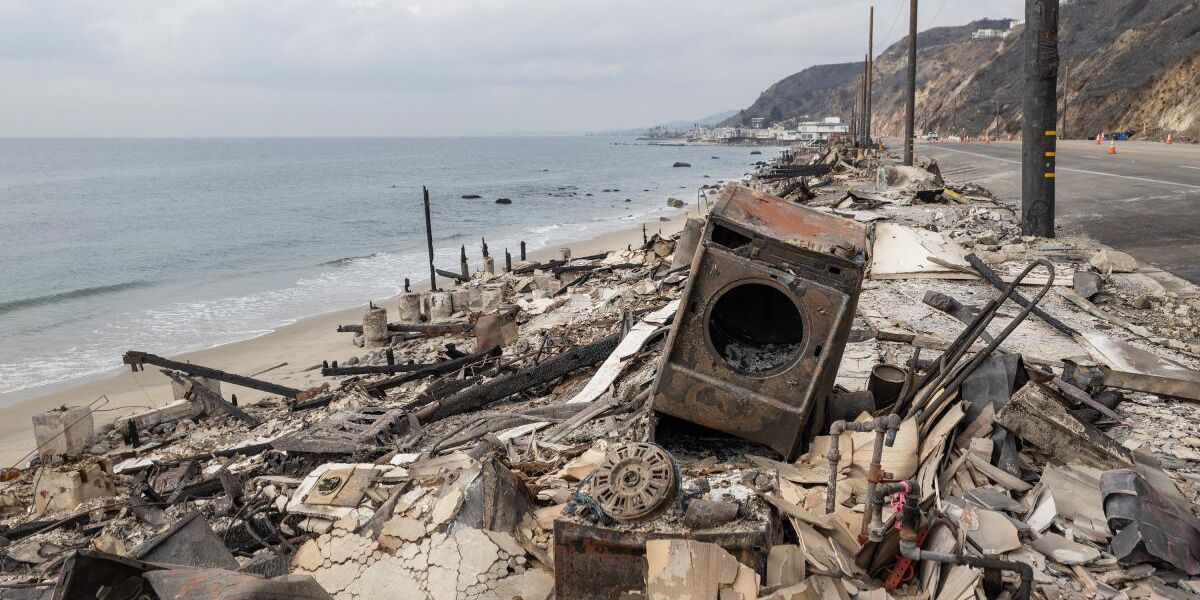 Los Angeles County fire victims suing AAA and USAA, alleging insurance fraud